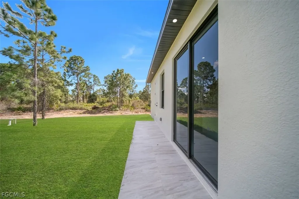 637 Summit Avenue S Lehigh Acres FL 33974