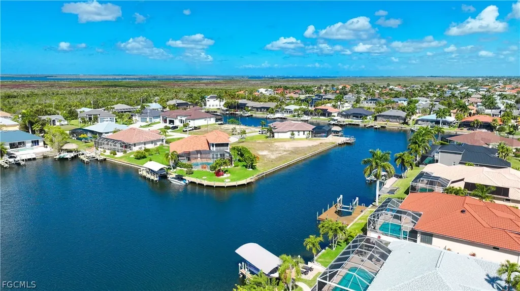 3000 SW 40th Lane Cape Coral FL 33914