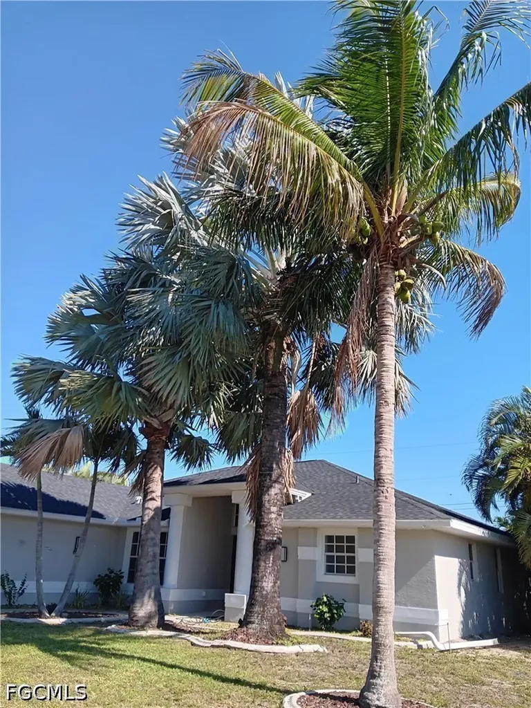 1918 SW 29th Terrace Cape Coral FL 33914