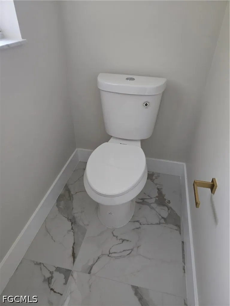 1918 SW 29th Terrace Cape Coral FL 33914