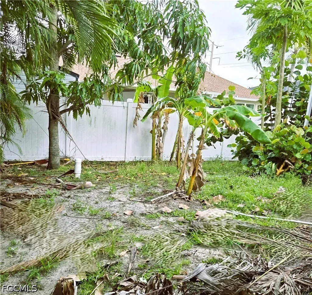 1918 SW 29th Terrace Cape Coral FL 33914