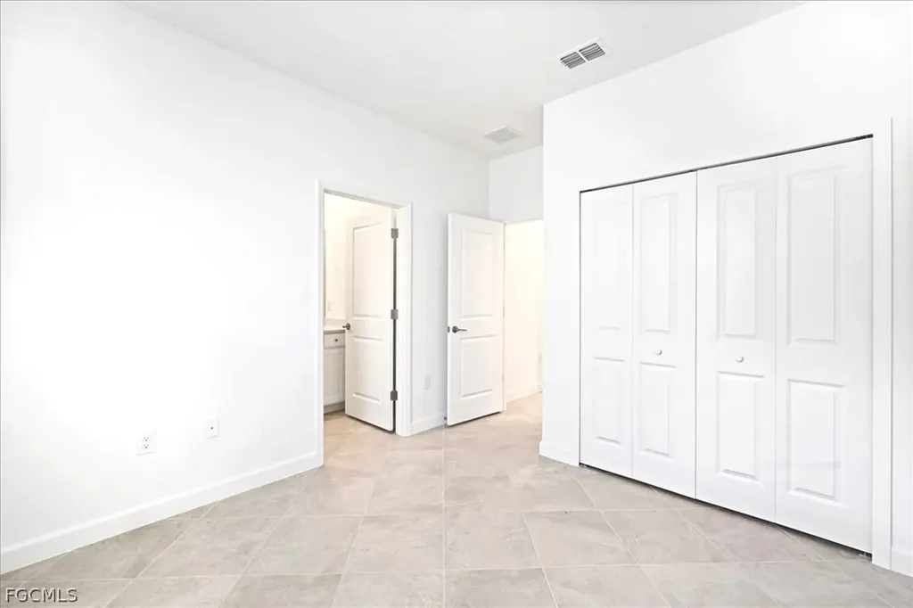 20524 Cooperhead Lehigh Acres FL 33936