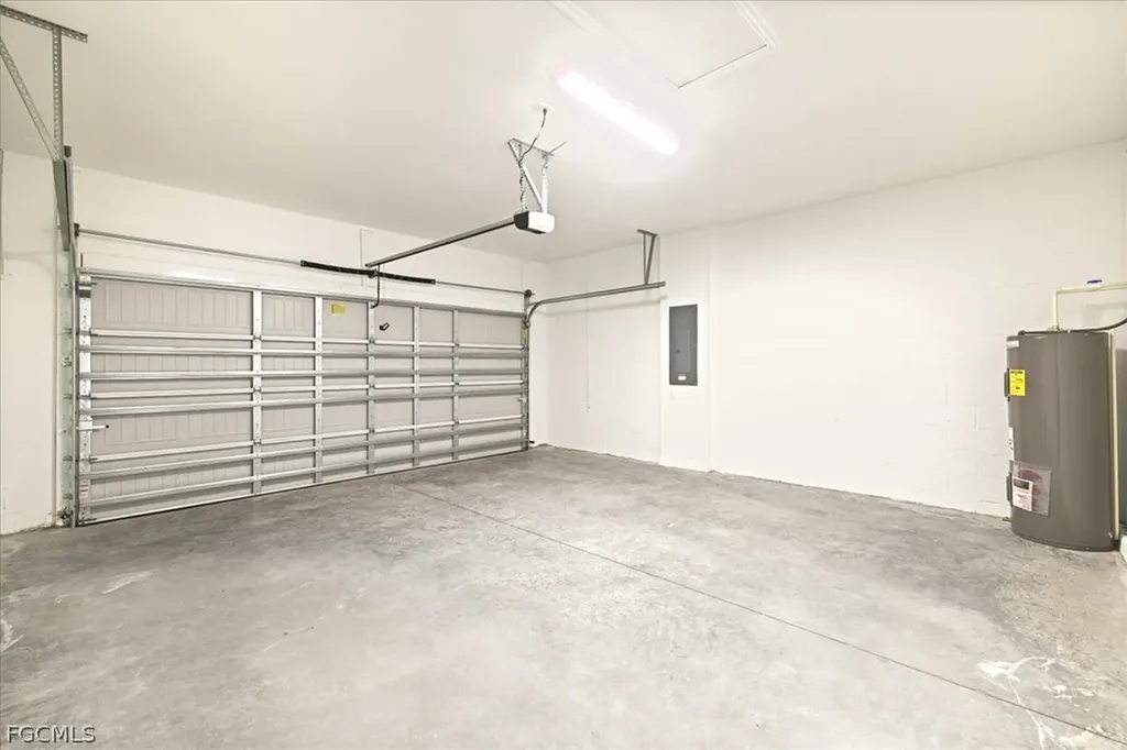 20524 Cooperhead Lehigh Acres FL 33936