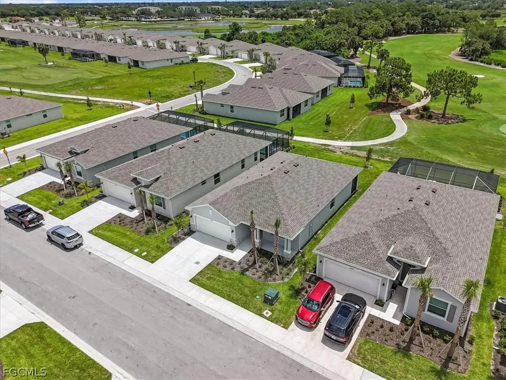 20524 Cooperhead Lehigh Acres FL 33936