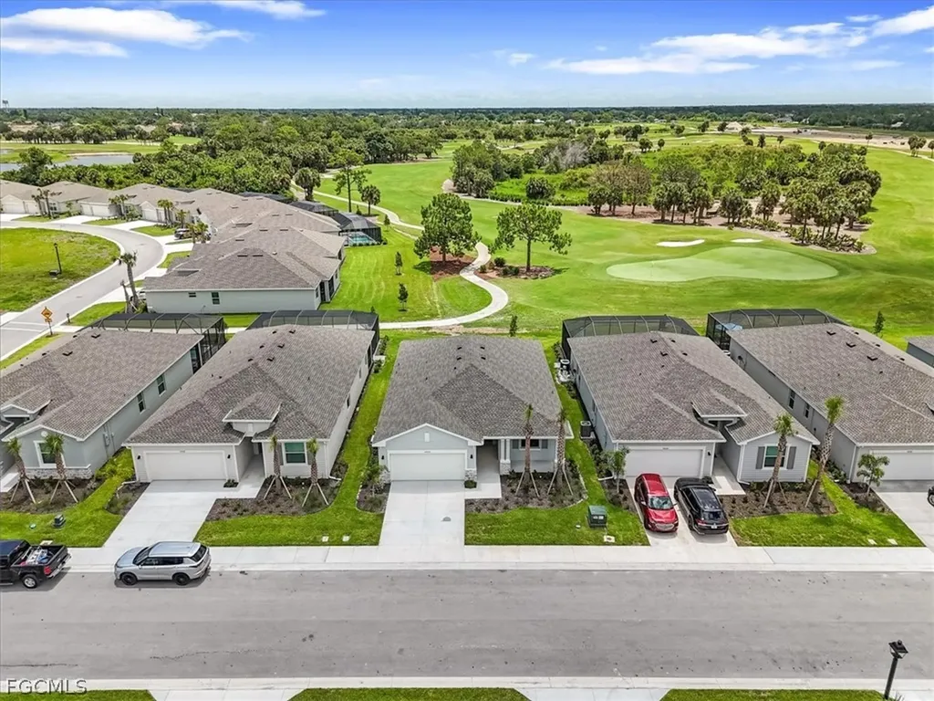 20524 Cooperhead Lehigh Acres FL 33936