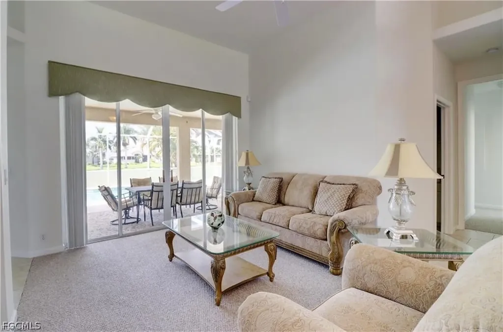 2216 SW 43rd Lane Cape Coral FL 33914