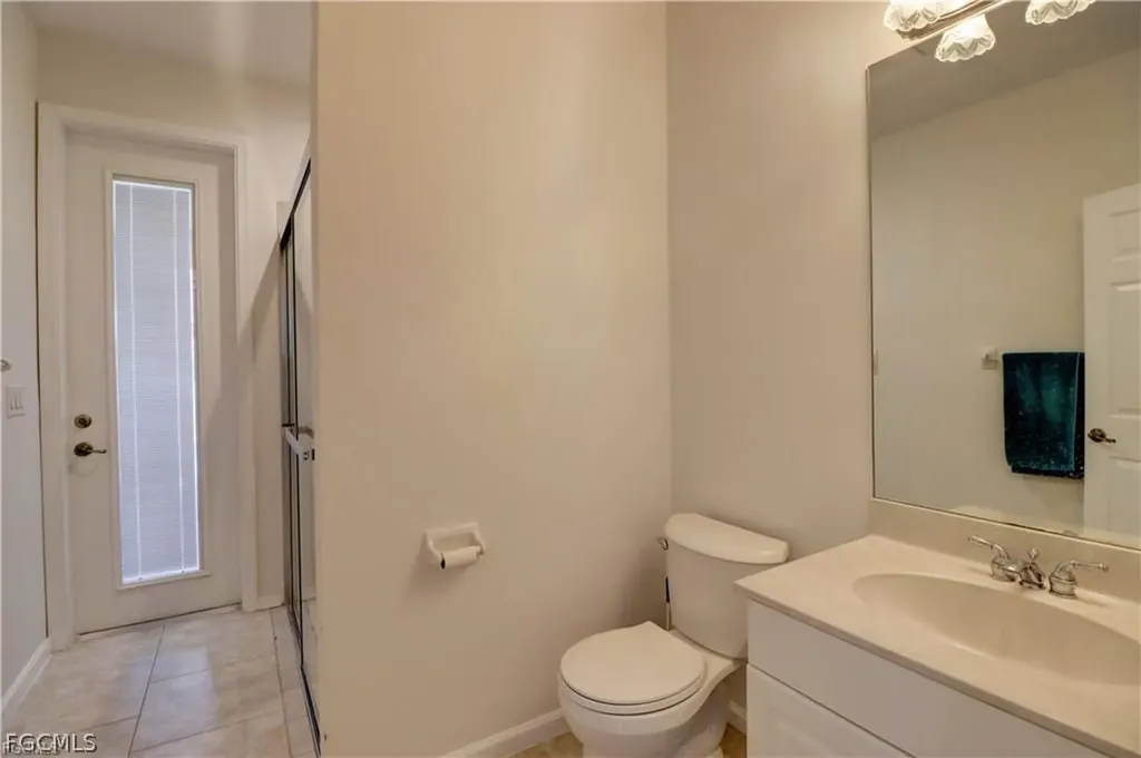 2216 SW 43rd Lane Cape Coral FL 33914