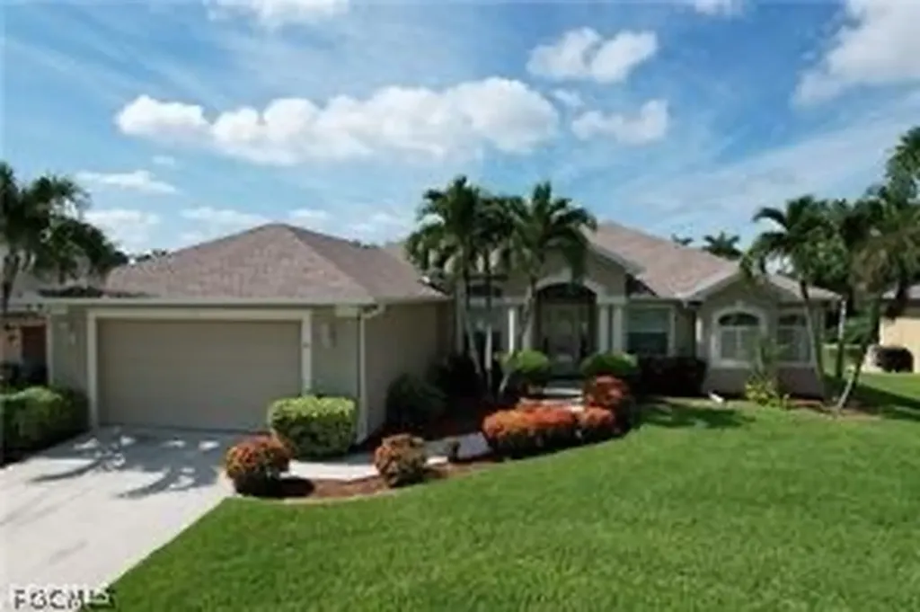 2216 SW 43rd Lane Cape Coral FL 33914