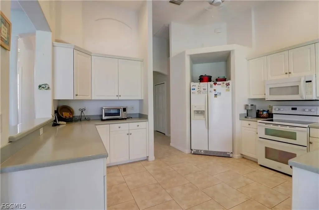 2216 SW 43rd Lane Cape Coral FL 33914