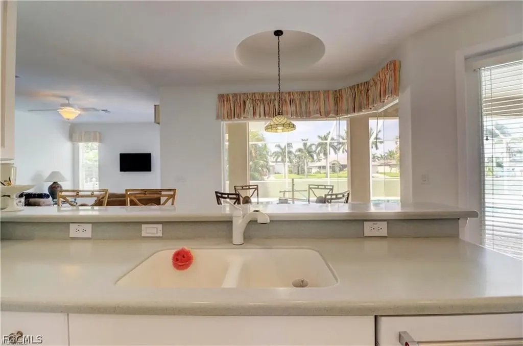 2216 SW 43rd Lane Cape Coral FL 33914