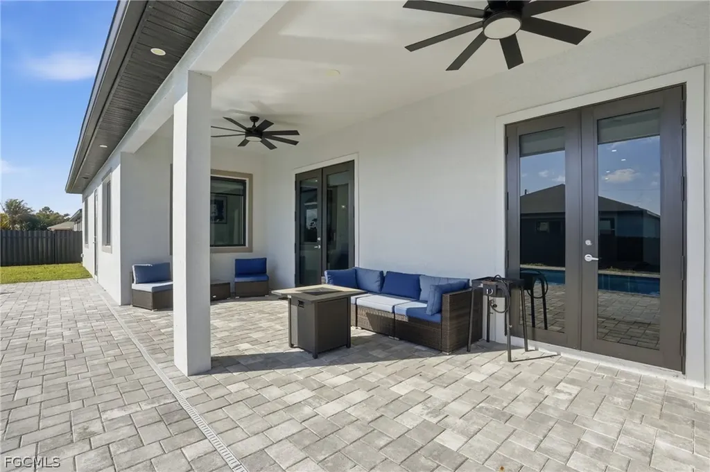 2919 El Dorado Boulevard N Cape Coral FL 33993