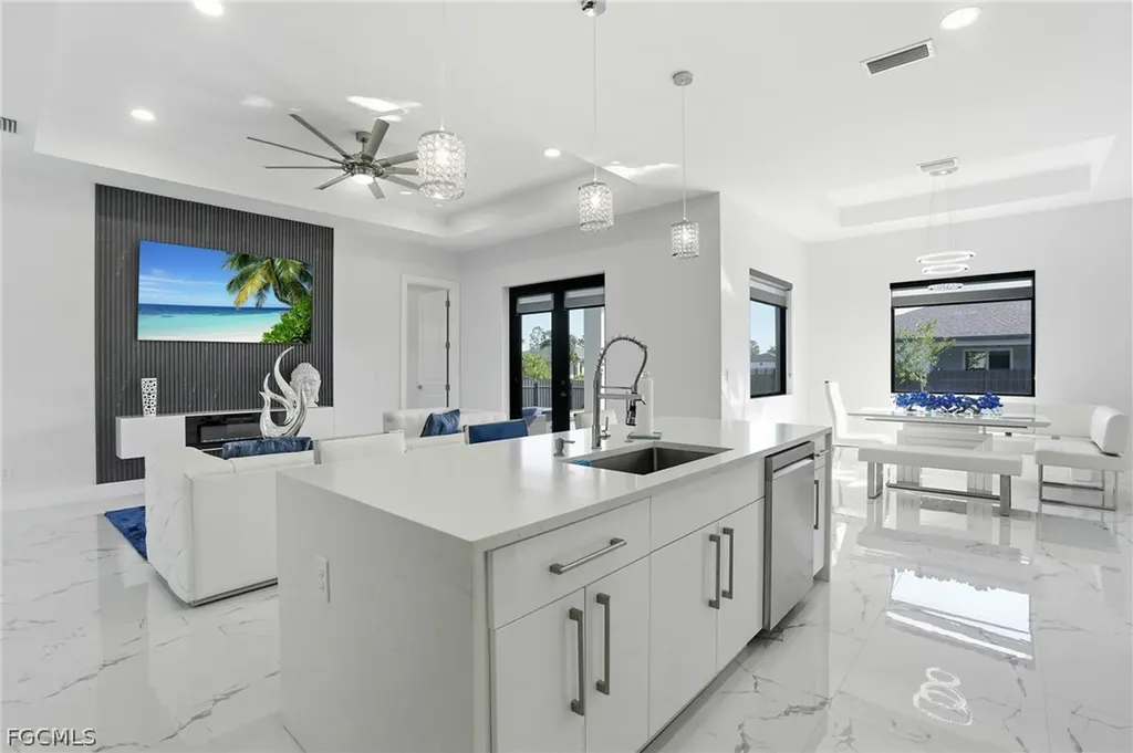 2919 El Dorado Boulevard N Cape Coral FL 33993