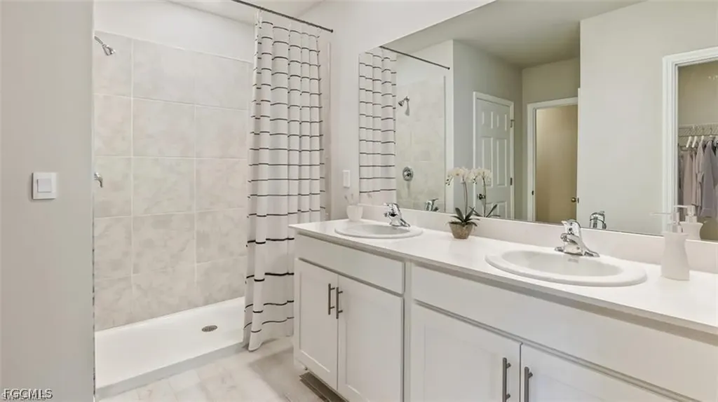 1621 NW 9th Terrace Cape Coral FL 33993