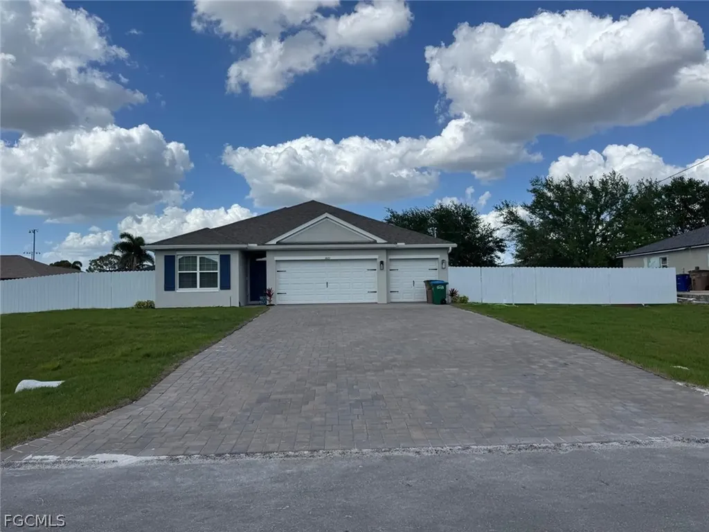 1621 NW 9th Terrace Cape Coral FL 33993