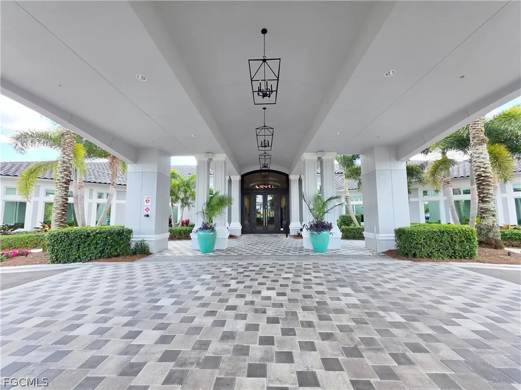 10119 Colonial Country Club Boulevard Fort Myers FL 33913