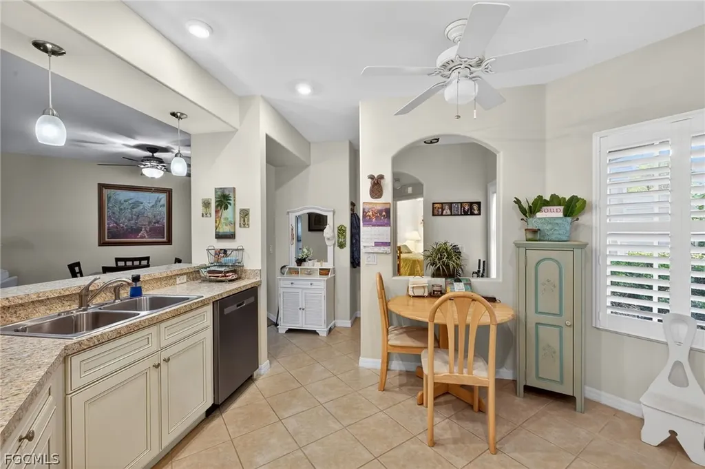 10119 Colonial Country Club Boulevard Fort Myers FL 33913