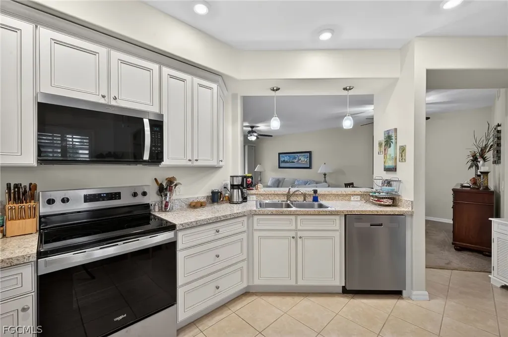 10119 Colonial Country Club Boulevard Fort Myers FL 33913