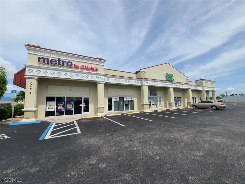 3046 Del Prado Boulevard S Cape Coral FL 33904