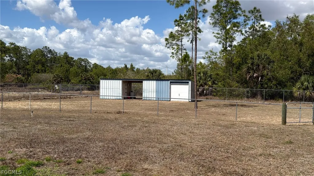 3951 2nd Avenue SE Naples FL 34117
