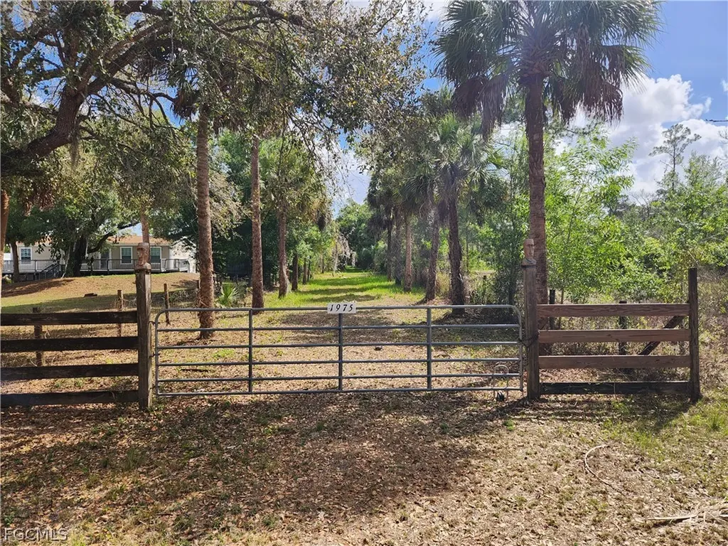 1975 Phillips Road Labelle FL 33935