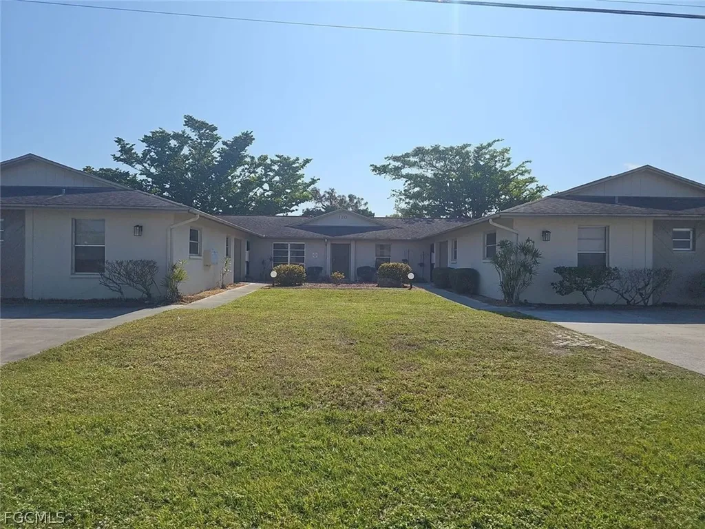 120 SW Trafalgar Parkway Cape Coral FL 33991