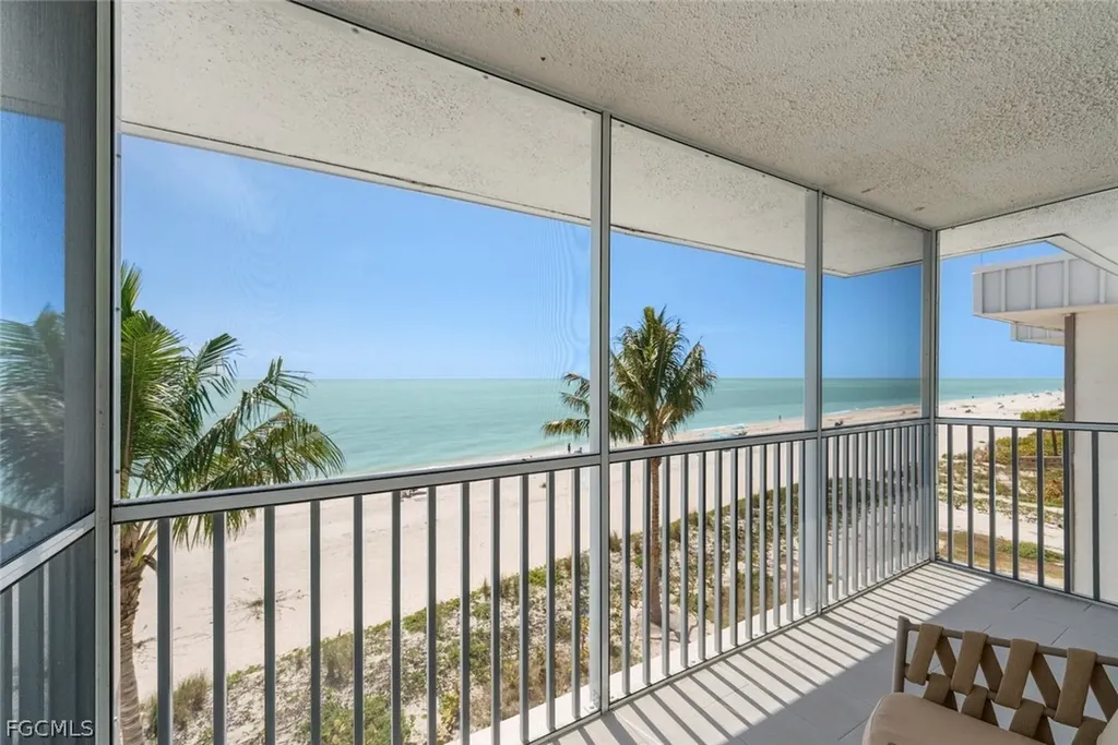 2265 W Gulf Drive Sanibel FL 33957