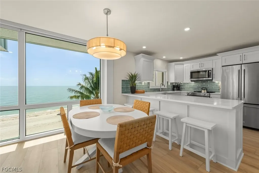 2265 W Gulf Drive Sanibel FL 33957