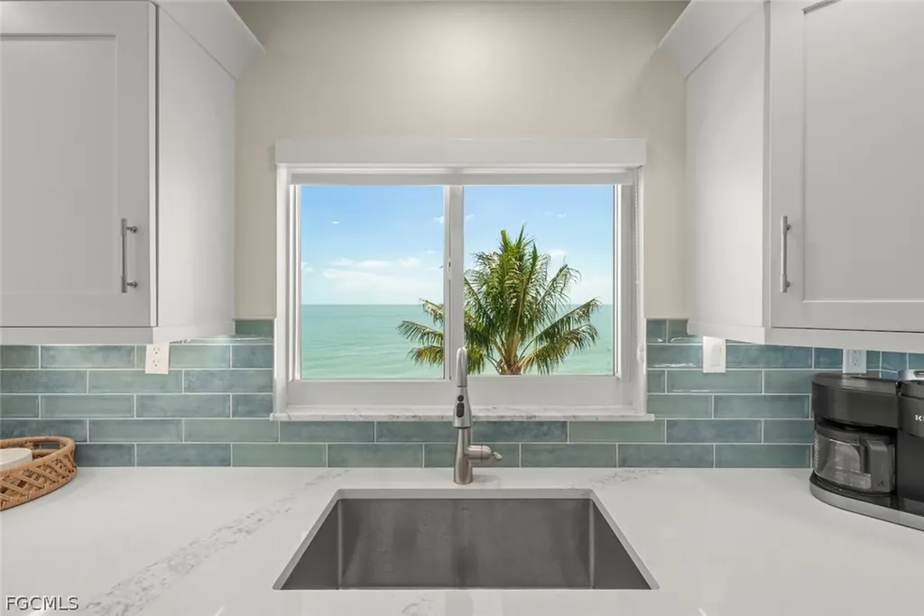 2265 W Gulf Drive Sanibel FL 33957