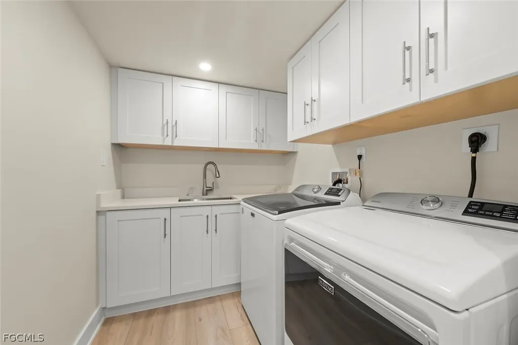 2265 W Gulf Drive Sanibel FL 33957