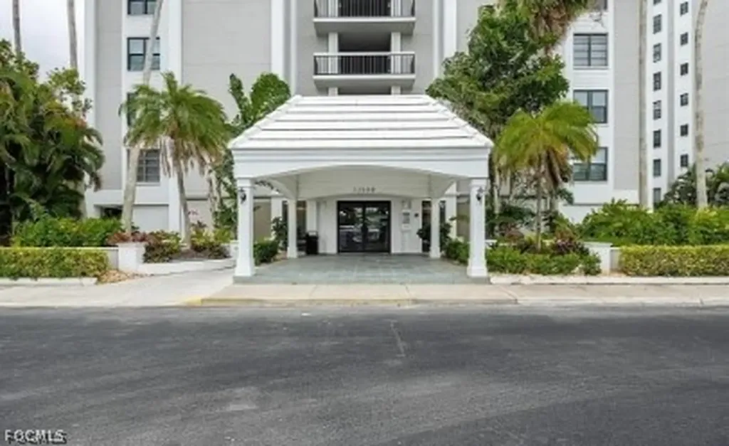 3350 N Key Drive North Fort Myers FL 33903