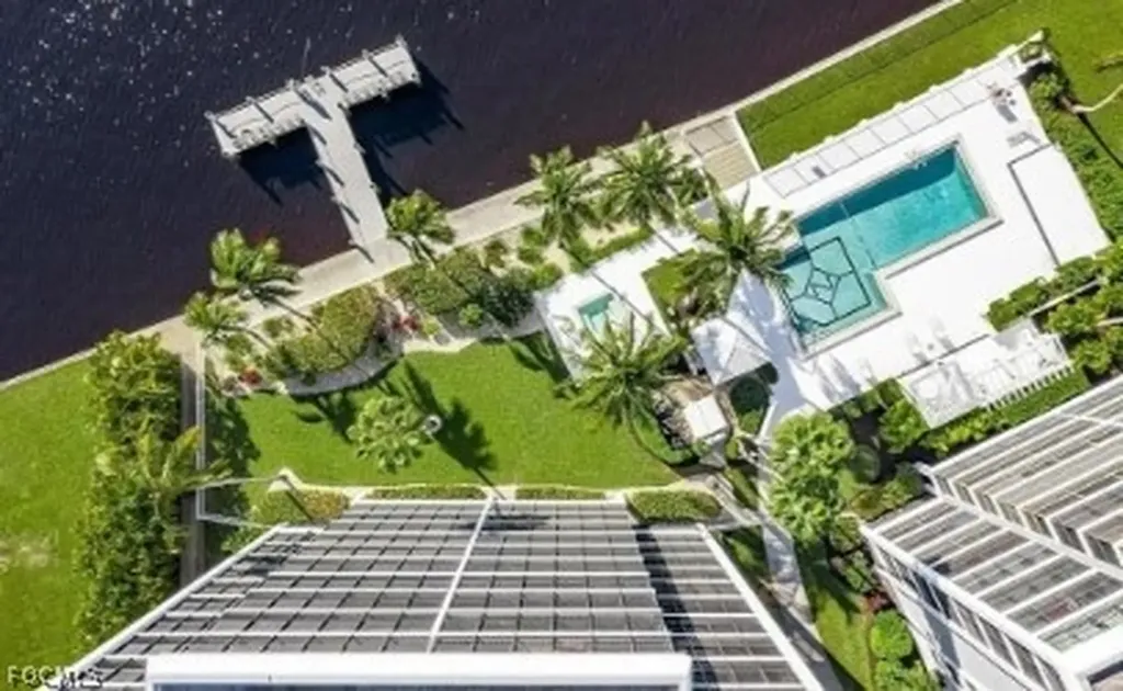 3350 N Key Drive North Fort Myers FL 33903