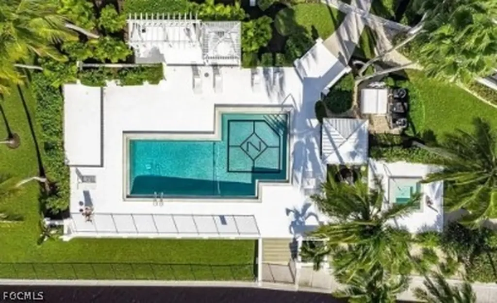 3350 N Key Drive North Fort Myers FL 33903