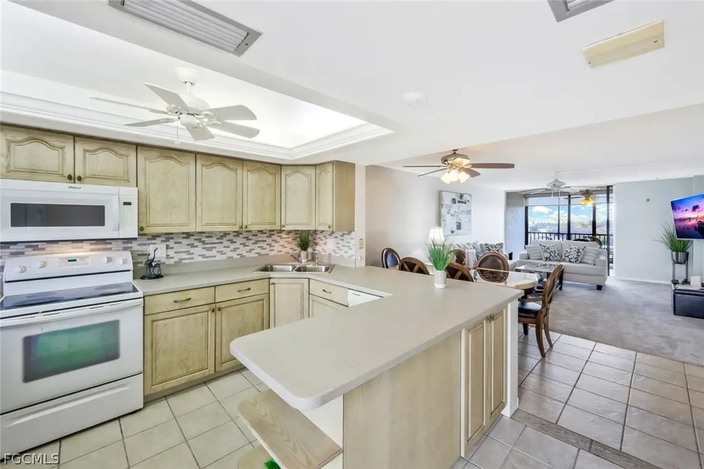 4280 SE 20th Place Cape Coral FL 33904