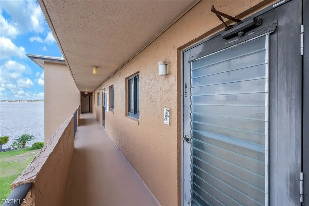 4280 SE 20th Place Cape Coral FL 33904