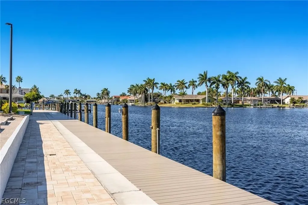 4280 SE 20th Place Cape Coral FL 33904