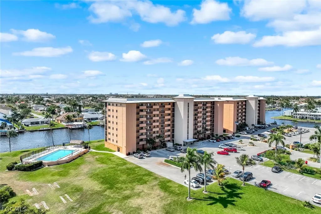 4280 SE 20th Place Cape Coral FL 33904
