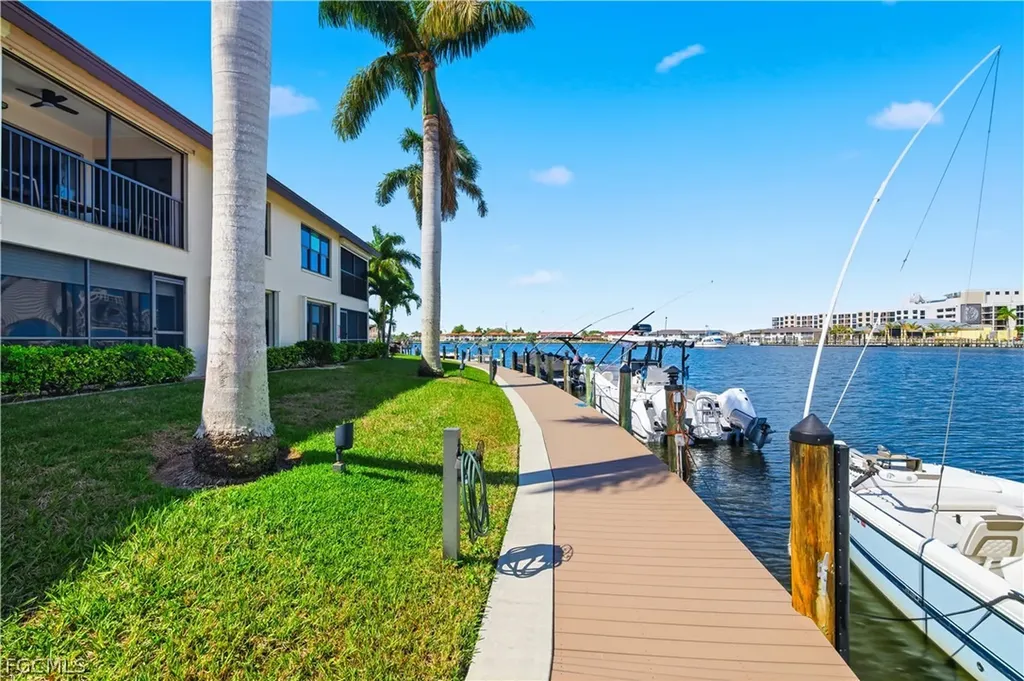 5121 Sunnybrook Court Cape Coral FL 33904