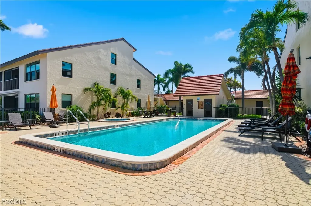 5121 Sunnybrook Court Cape Coral FL 33904