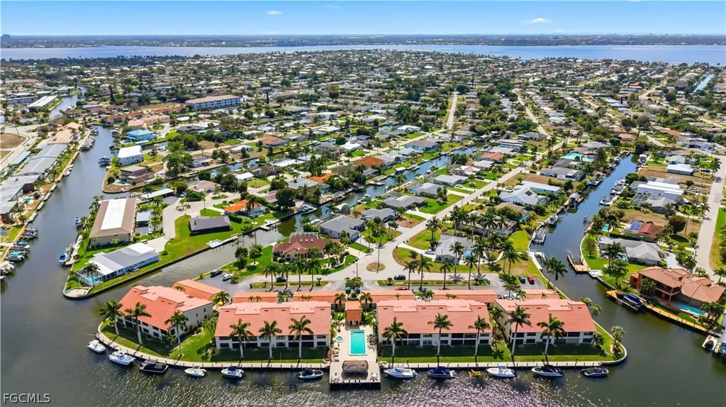 5121 Sunnybrook Court Cape Coral FL 33904