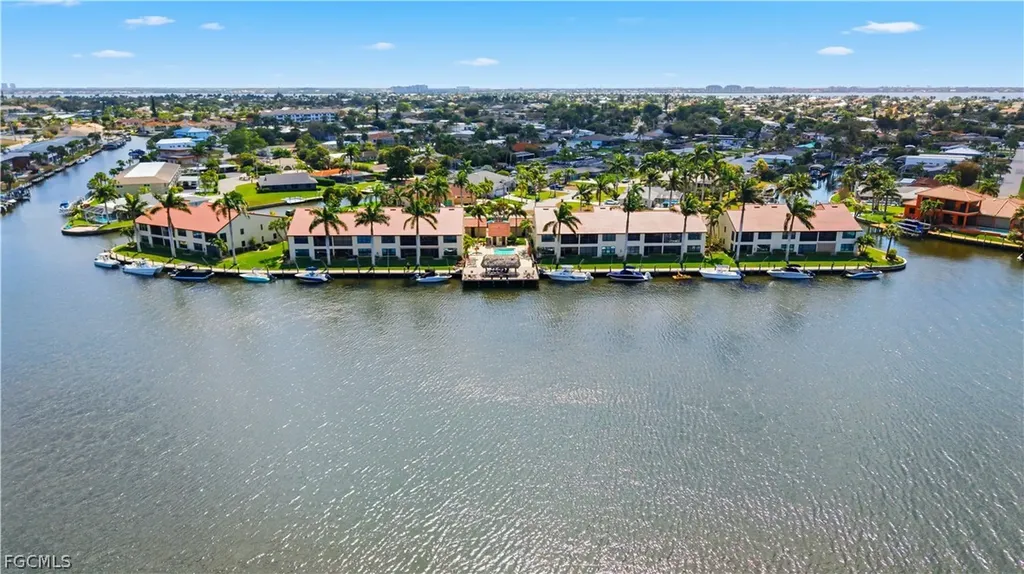 5121 Sunnybrook Court Cape Coral FL 33904
