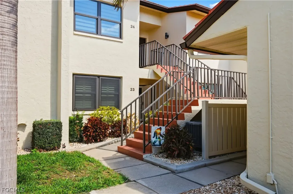 5121 Sunnybrook Court Cape Coral FL 33904