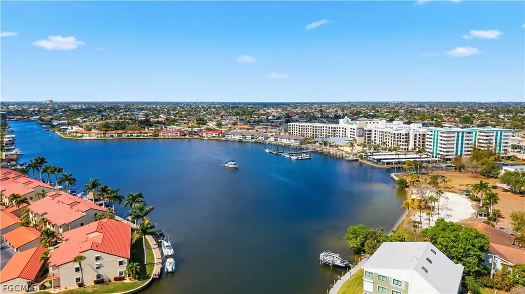 5121 Sunnybrook Court Cape Coral FL 33904