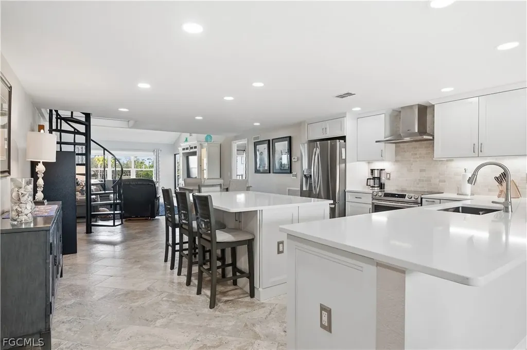 5121 Sunnybrook Court Cape Coral FL 33904