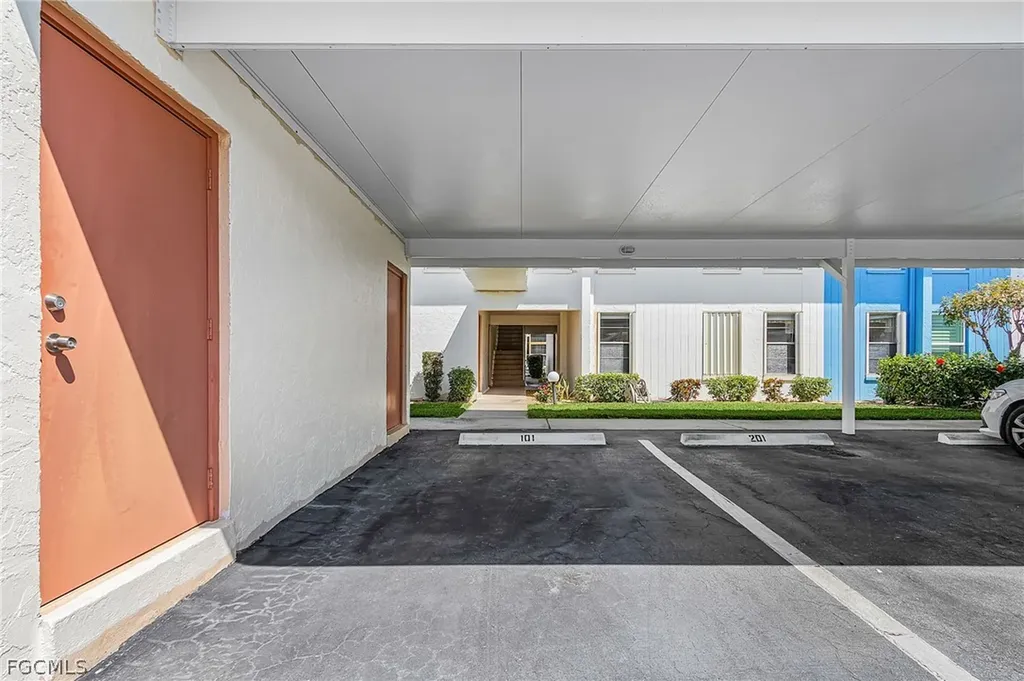4105 SE 19th Place Cape Coral FL 33904