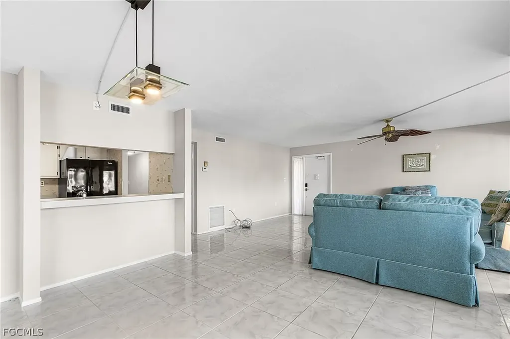 4105 SE 19th Place Cape Coral FL 33904