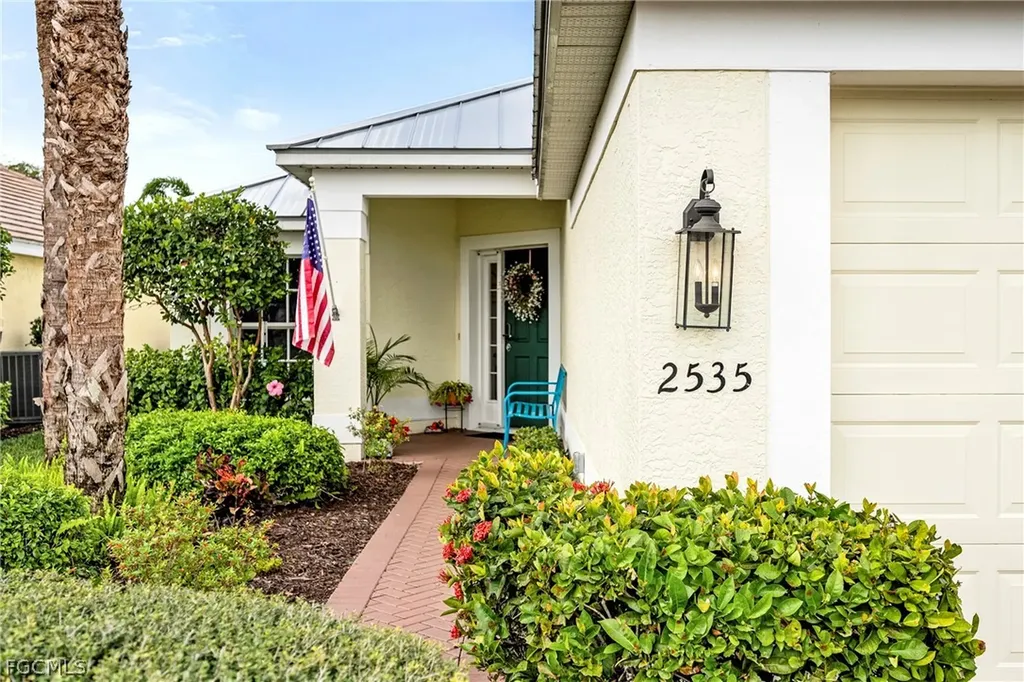 2535 Woodbourne Place Cape Coral FL 33991