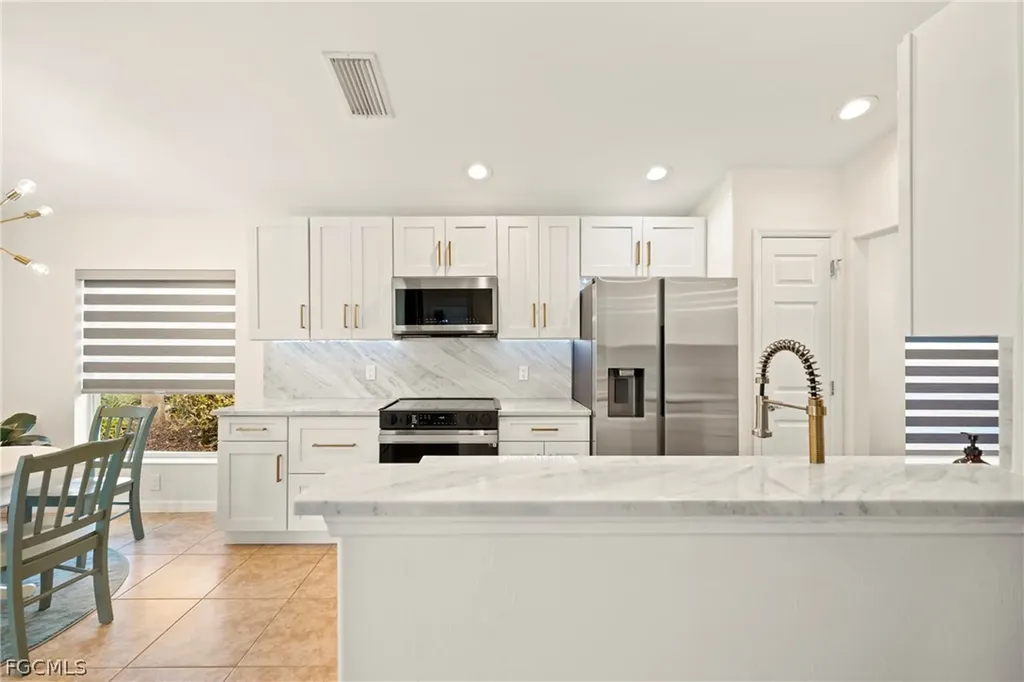 2535 Woodbourne Place Cape Coral FL 33991
