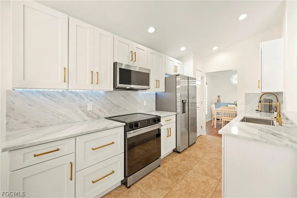2535 Woodbourne Place Cape Coral FL 33991