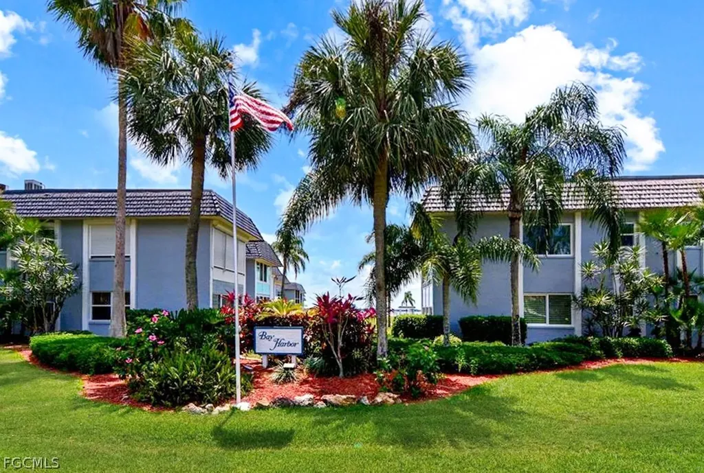 3366 N Key Drive North Fort Myers FL 33903