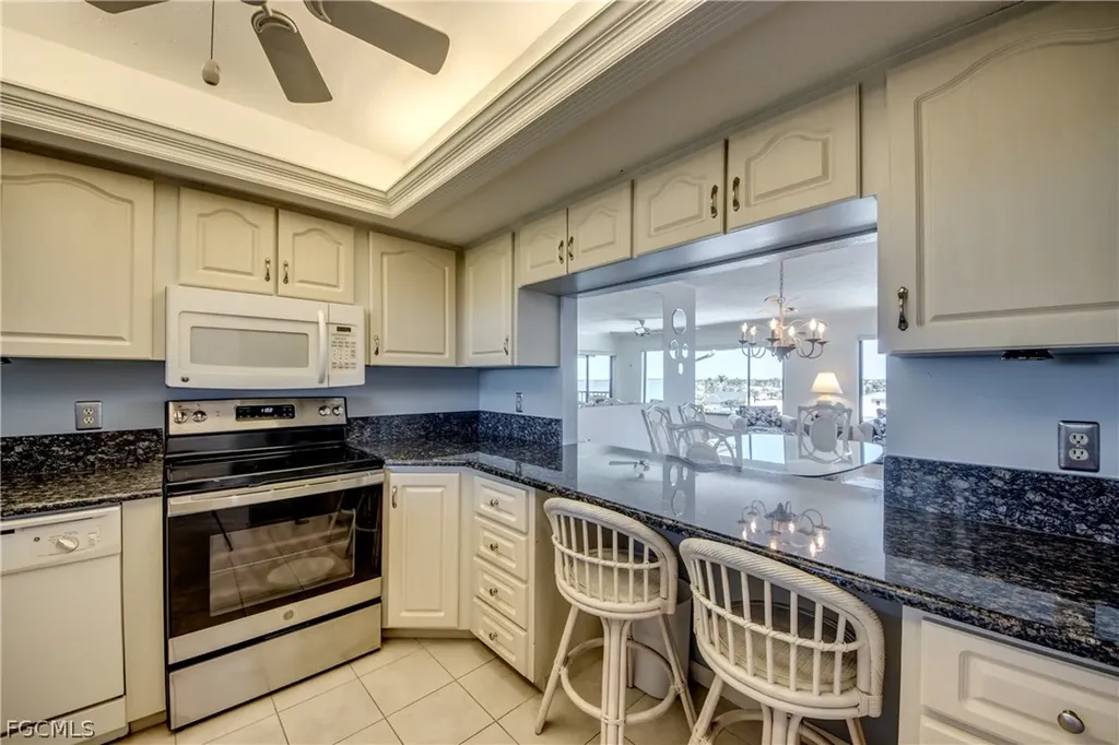 4013 SE 20th Place Cape Coral FL 33904